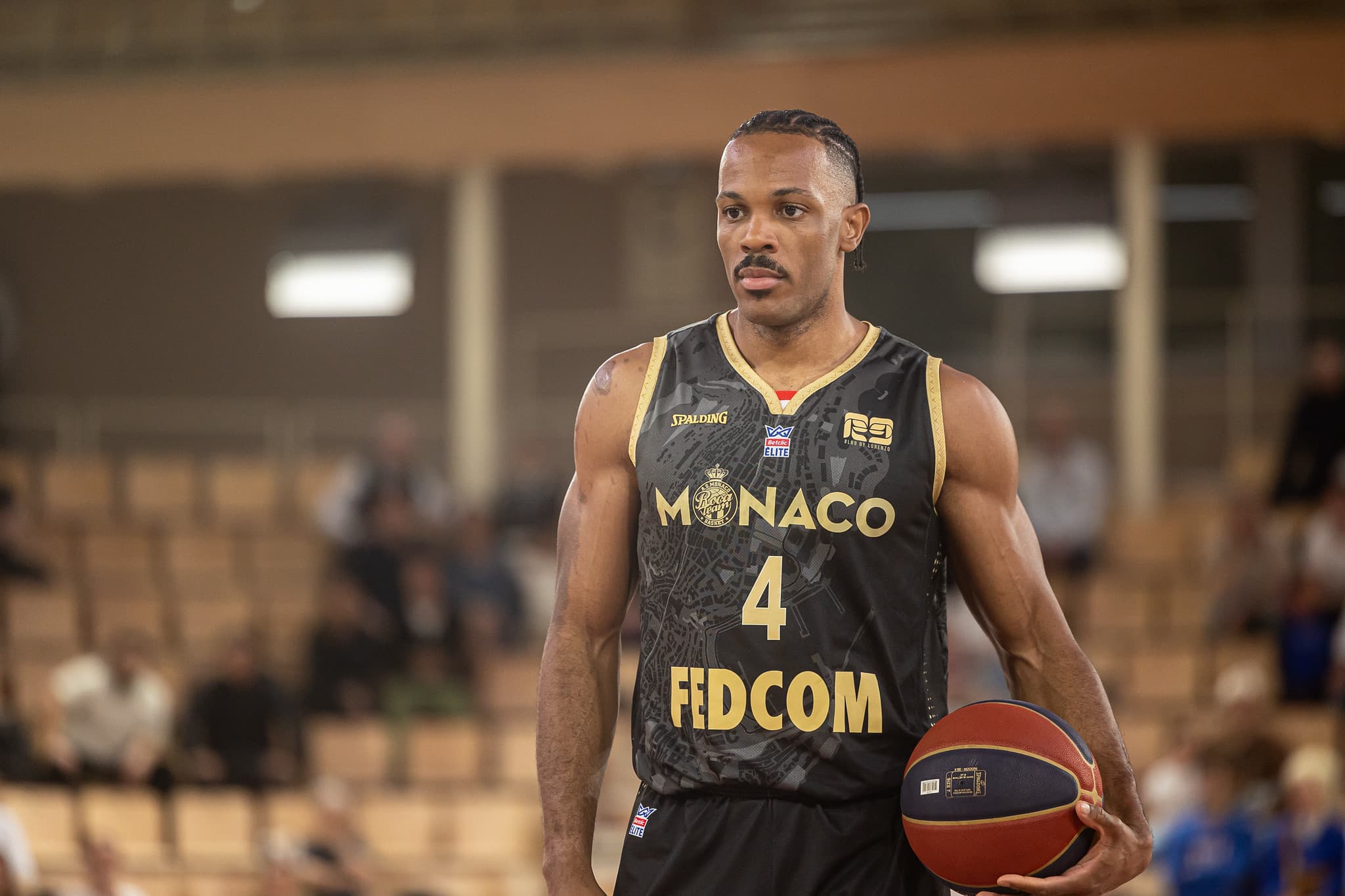 Après quatre saisons à Monaco, Jaron Blossomgame s’engage à Dubai jusqu’en 2028