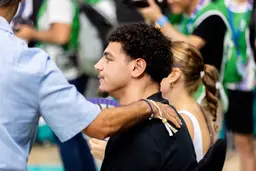 Enzo Shahrvin, ici à Pau pour assister à France - Finlande début juillet, part à Purdue en NCAA