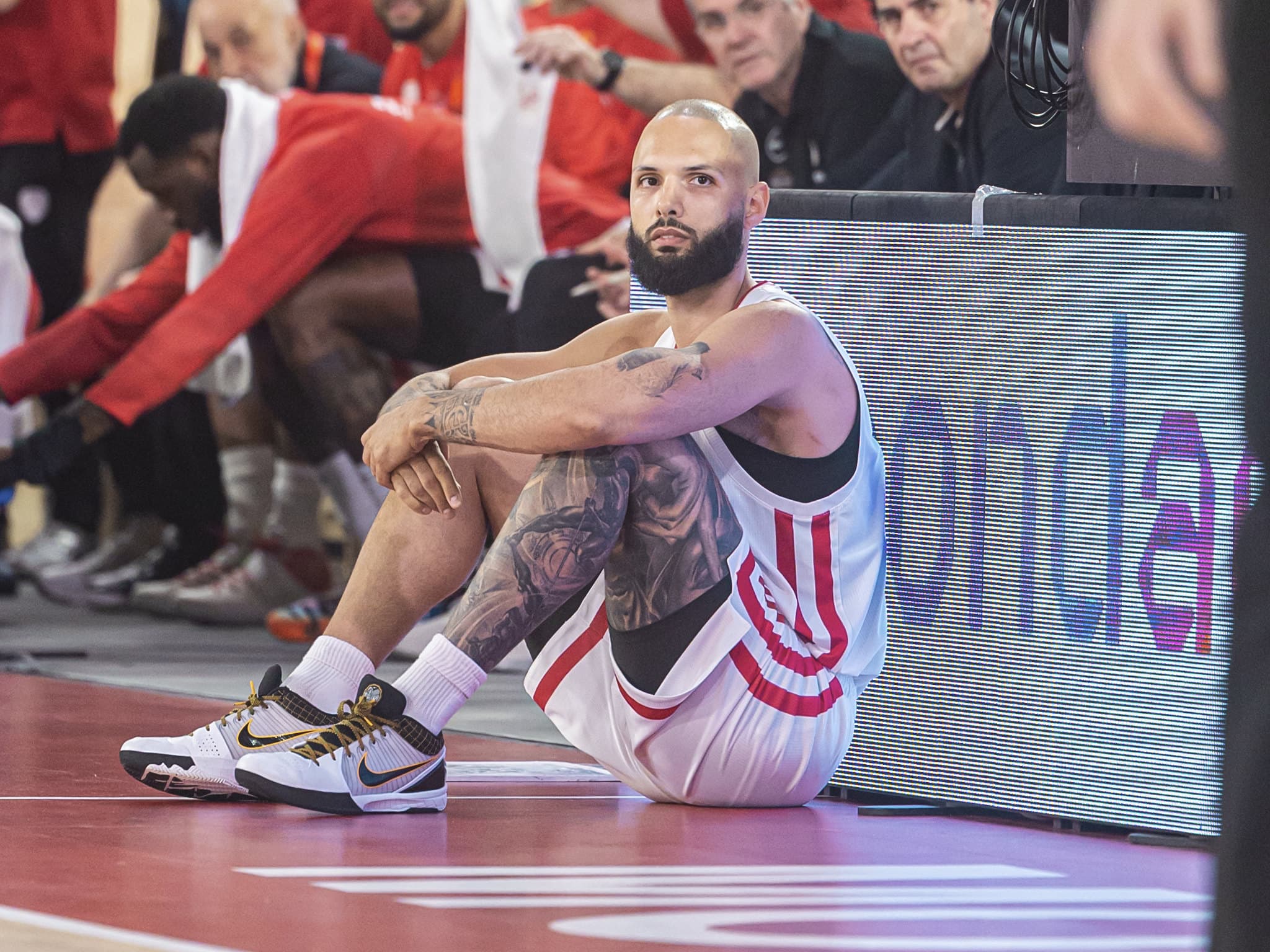 Les perspectives en équipe de France, son doublé avec l’Olympiakos : Evan Fournier se confie longuement sur le plateau de First Team