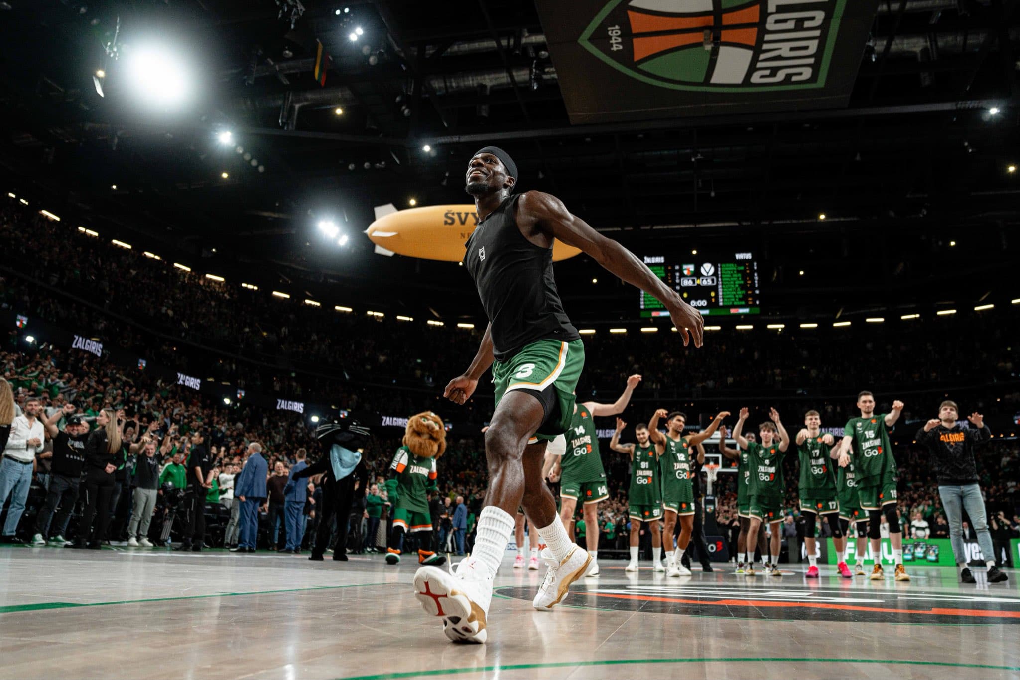 Les Bleus à la fête en EuroLeague : TLC incandescent à 3-points, premier double-double pour Francisco !