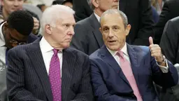Ettore Messina retrouve la NBA sept ans après son départ des Spurs. L’ancien entraîneur de Milan rejoint les Hawks pour la saison 2026-2027.