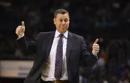 Dave Joerger, ancien coach principal en NBA, va-t-il coacher le Paris Basketball ?