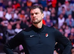 Tiago Splitter se rapproche du banc des Bulls