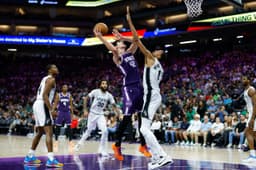 Wembanyama a passé la majeure partie du quatrième quart-temps sur le banc, la victoire étant déjà acquise.