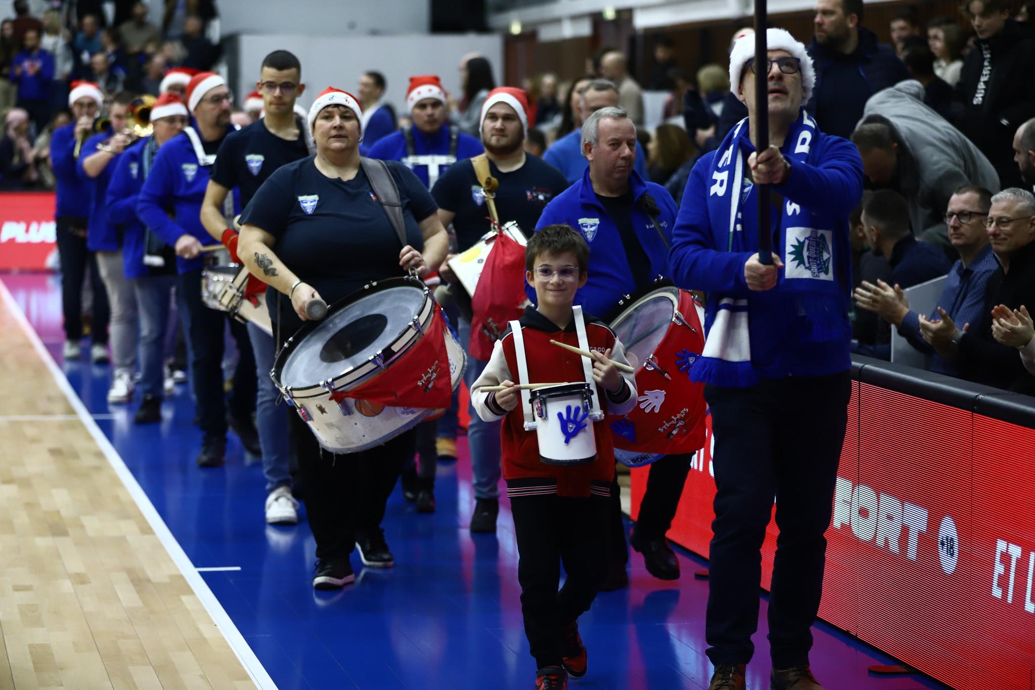 Fin de la polémique à l&rsquo;Adidas Arena : les tambours des supporters seront autorisés