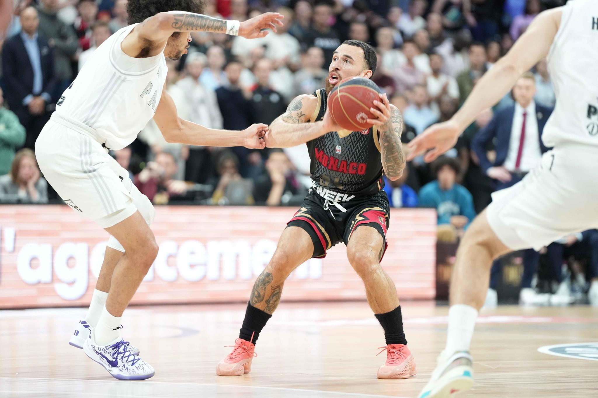 Quand Mike James déclare sa flamme au 3×3