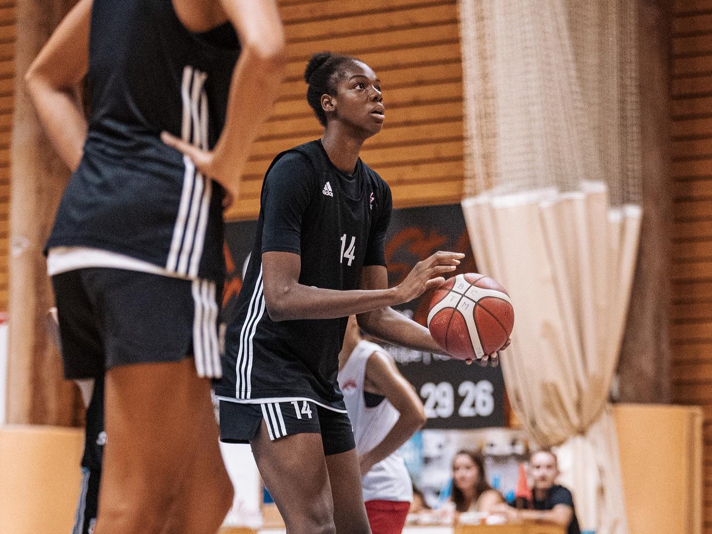 Tiraillée entre Tarbes et l’ASVEL, Dominique Malonga a hésité entre « le cœur et la raison »