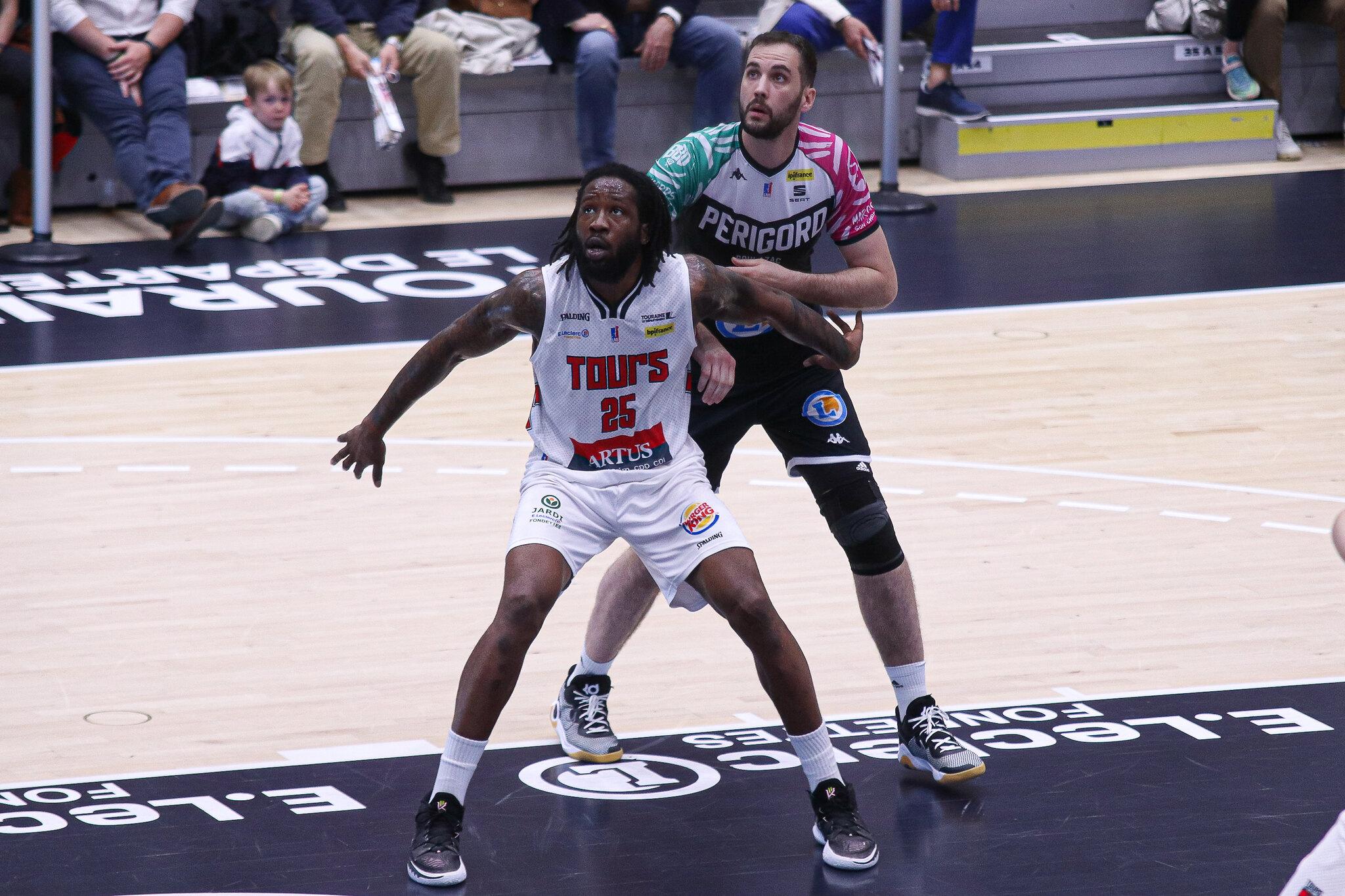 Amadou Sidibé (ex-Tours) file en Argentine