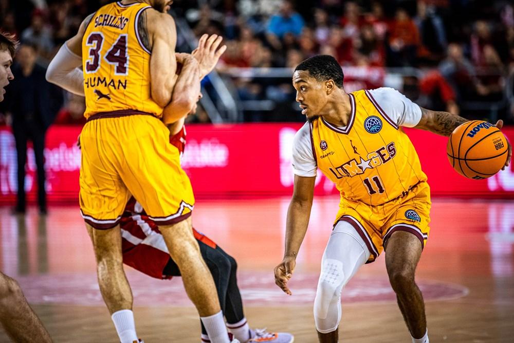 Bryce Jones et Strahinja Gavrilovic sur la route de Nanterre en BCL