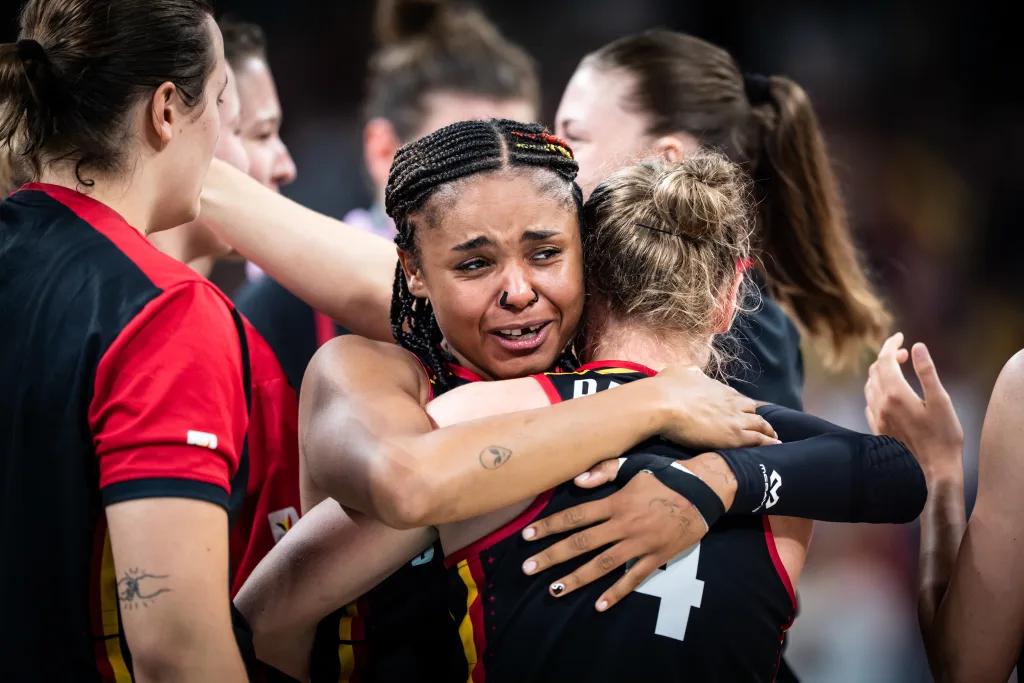 La Belgique réussit son pari fou et attend les&#8230; Bleues en quart de finale !