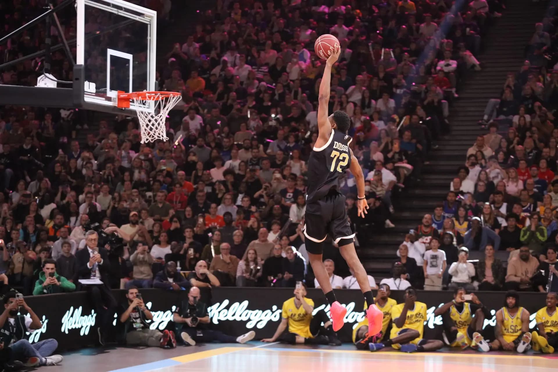 Allan Dokossi remet son titre du concours de dunks du All-Star Game en jeu : le casting dévoilé