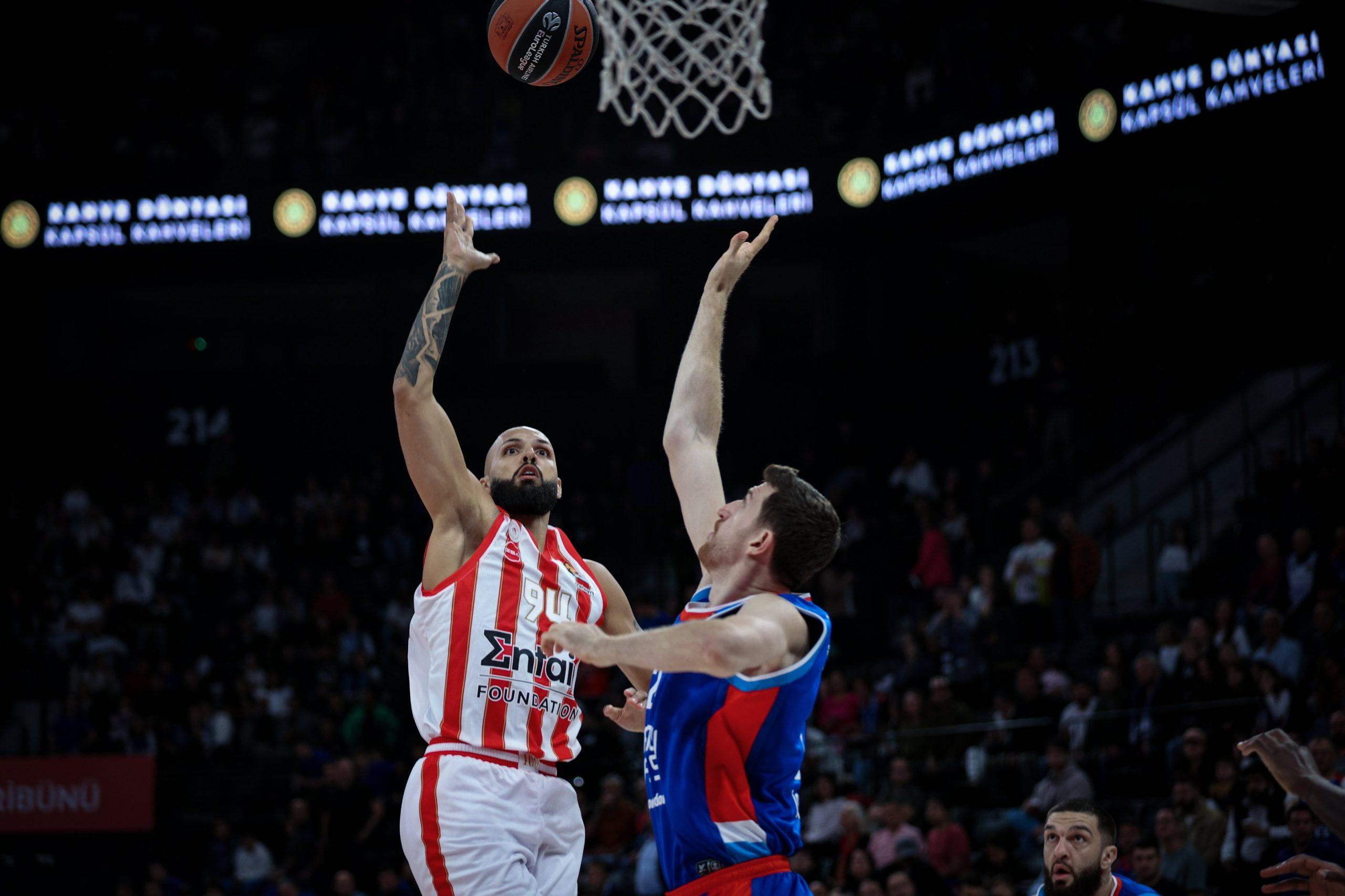 Evan Fournier, 20 points mais la défaite chez l’Anadolu Efes : « C’est ma faute »