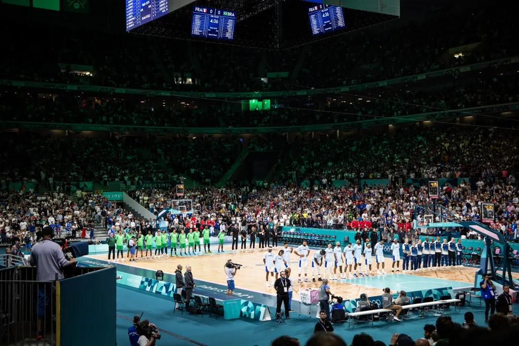 26 792 spectateurs de moyenne : l&rsquo;incroyable succès populaire de la première journée du tournoi olympique de basket en France !