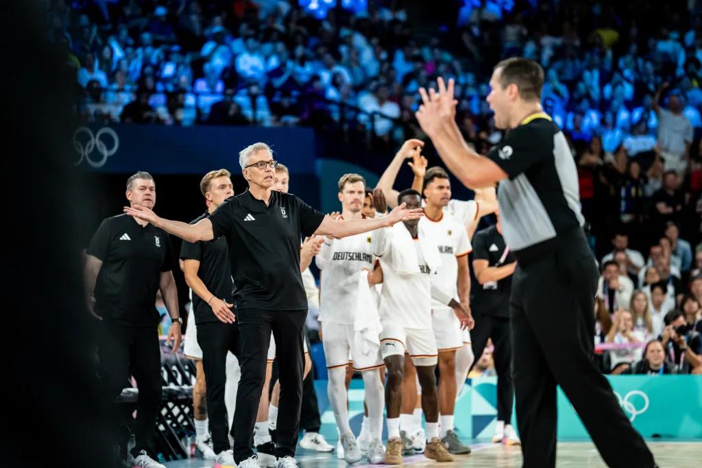 Quand Gordon Herbert et Svetislav Pesic remettent le statut de finaliste de l’équipe de France en question…