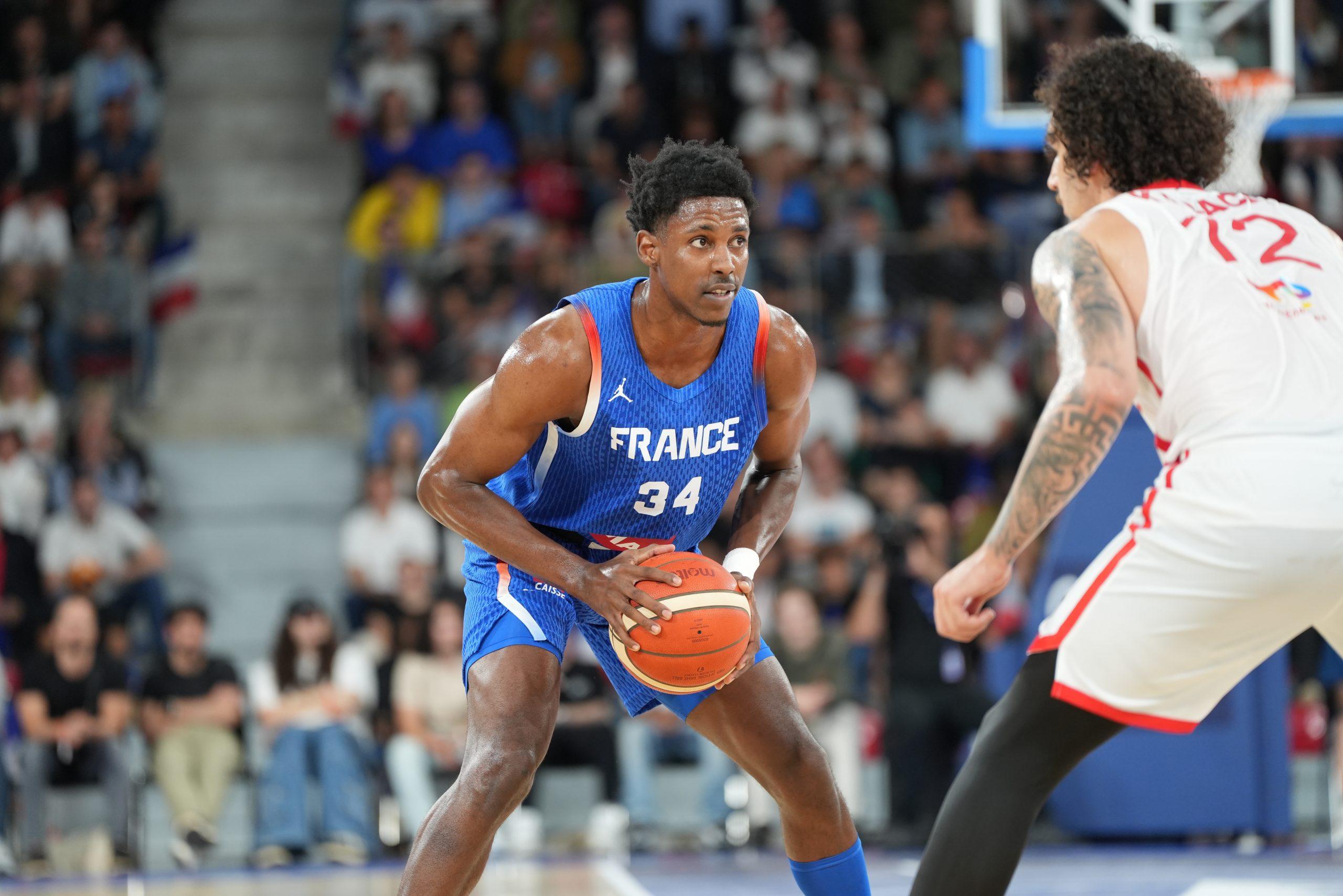 Jaylen Hoard avec la France contre la Serbie