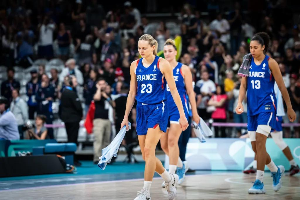 « Ce n&rsquo;est pas grave », dédramatise Jean-Aimé Toupane : vaincues par l&rsquo;Australie, les Bleues restent optimistes