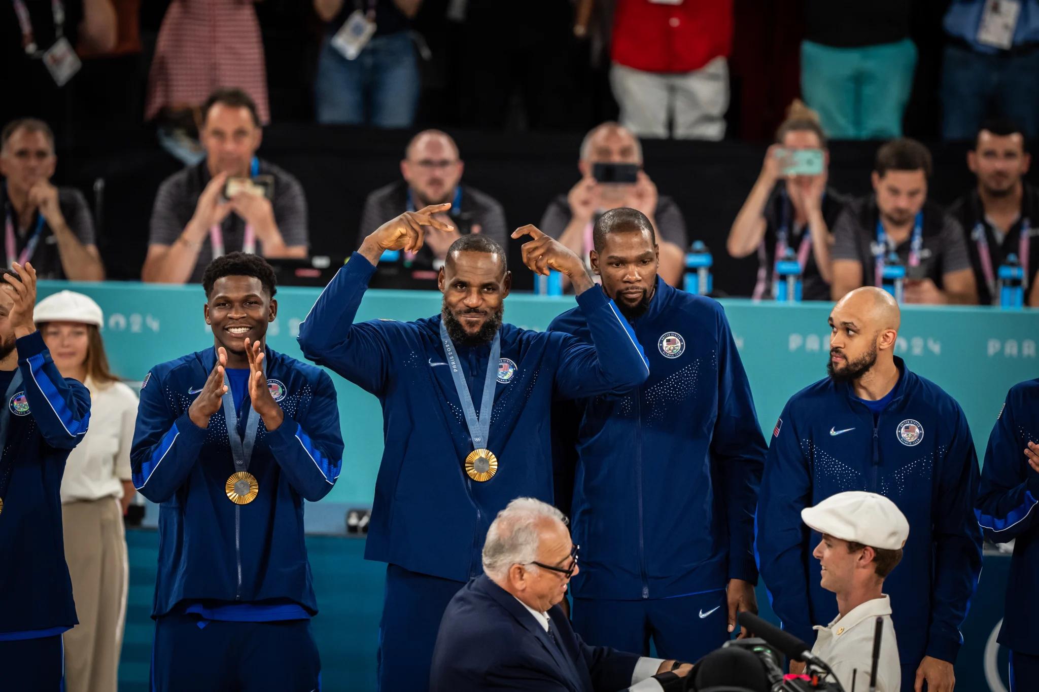 LeBron James MVP du tournoi olympique, Wembanyama dans le cinq