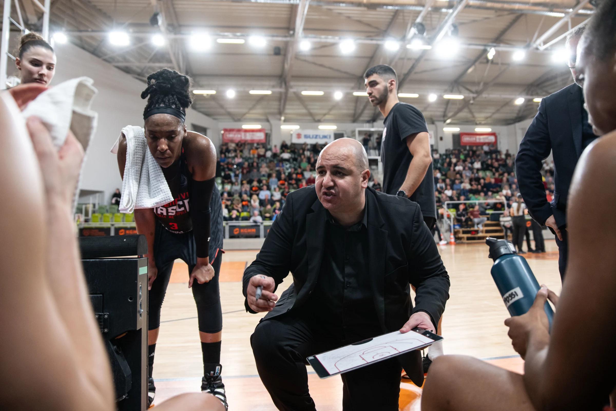 Villeneuve d’Ascq conforte Rachid Méziane… jusqu’au 21 décembre