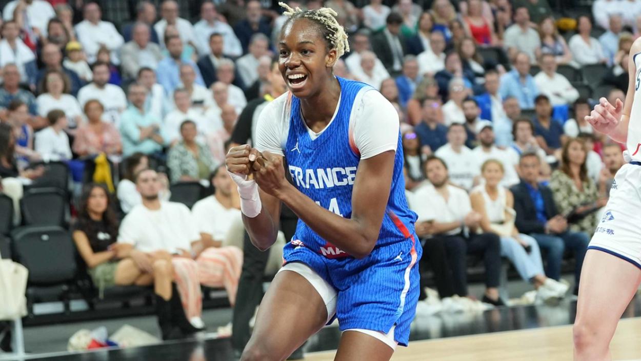 Dominique Malonga (France) en préparation des JO de Paris