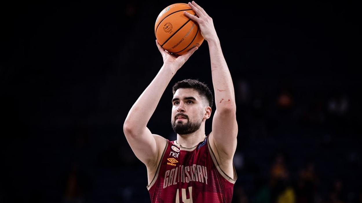 Dusan Ristic avec Galatasaray en 2023