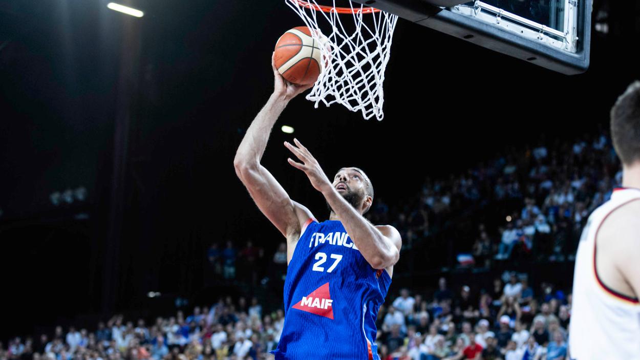 Rudy Gobert (France) au lay-up