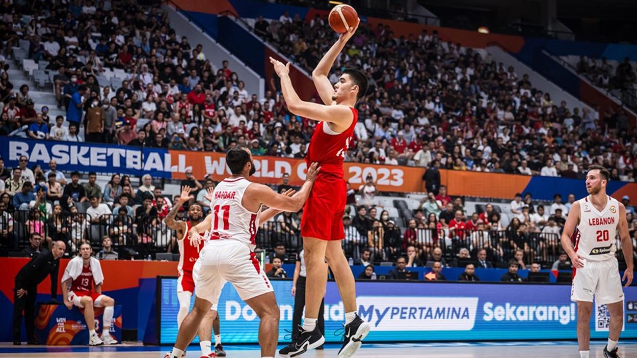 Zach Edey (Canada) lors de la coupe du Monde 2023