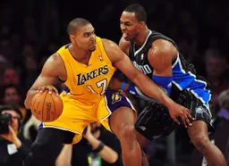 Andrew Bynum face à Dwight Howard en NBA
