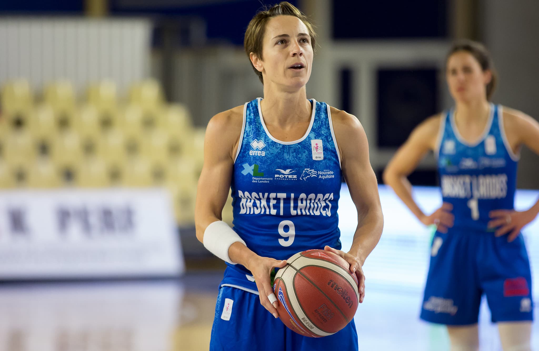 Céline Dumerc va être intronisée au Hall of Fame de la FIBA en 2026