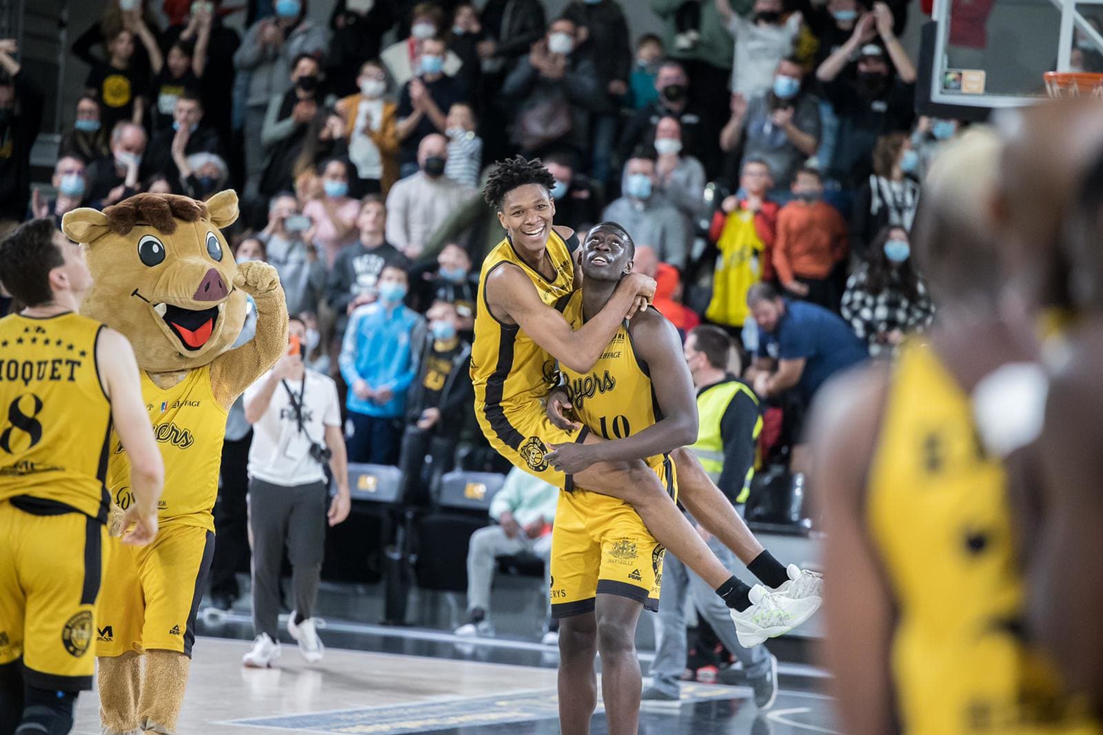 Bodian Massa – Allan Dokossi, les inséparables de Fos qui vont s’affronter en EuroLeague : « On livrait des plats ensemble ! »