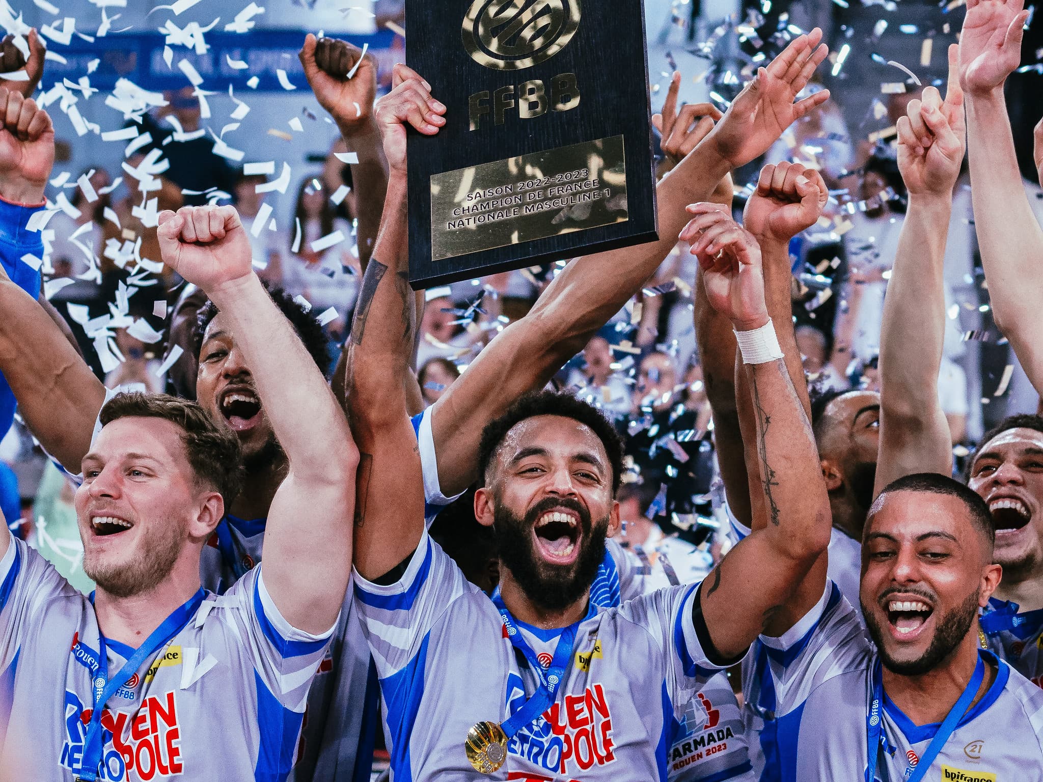 Du campagnard à l’escroc, Benoit Injai présente les champions de Rouen