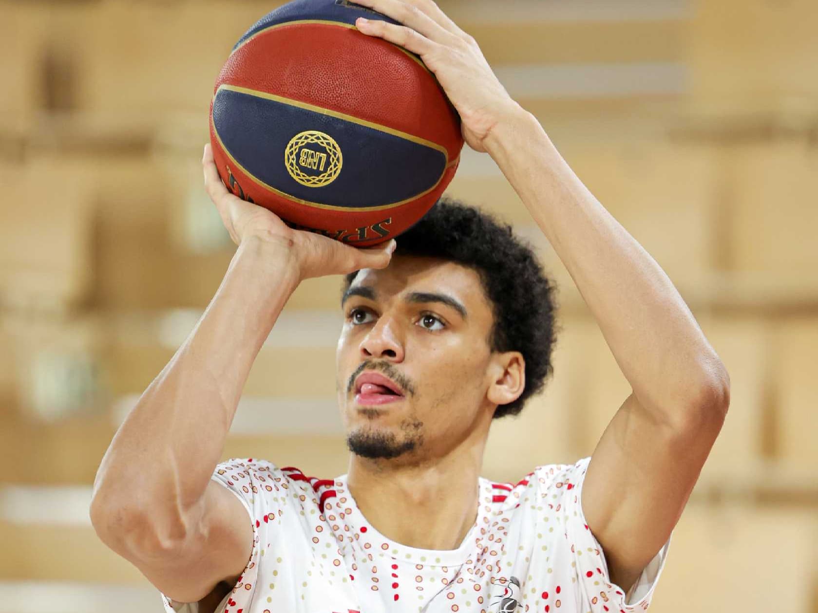 Oscar Wembanyama a joué son premier match en pro !