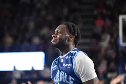 Cette saison en ELITE 2, Affo Mama cumule 8,3 points, 3,8 rebonds et 2 passes de moyenne.