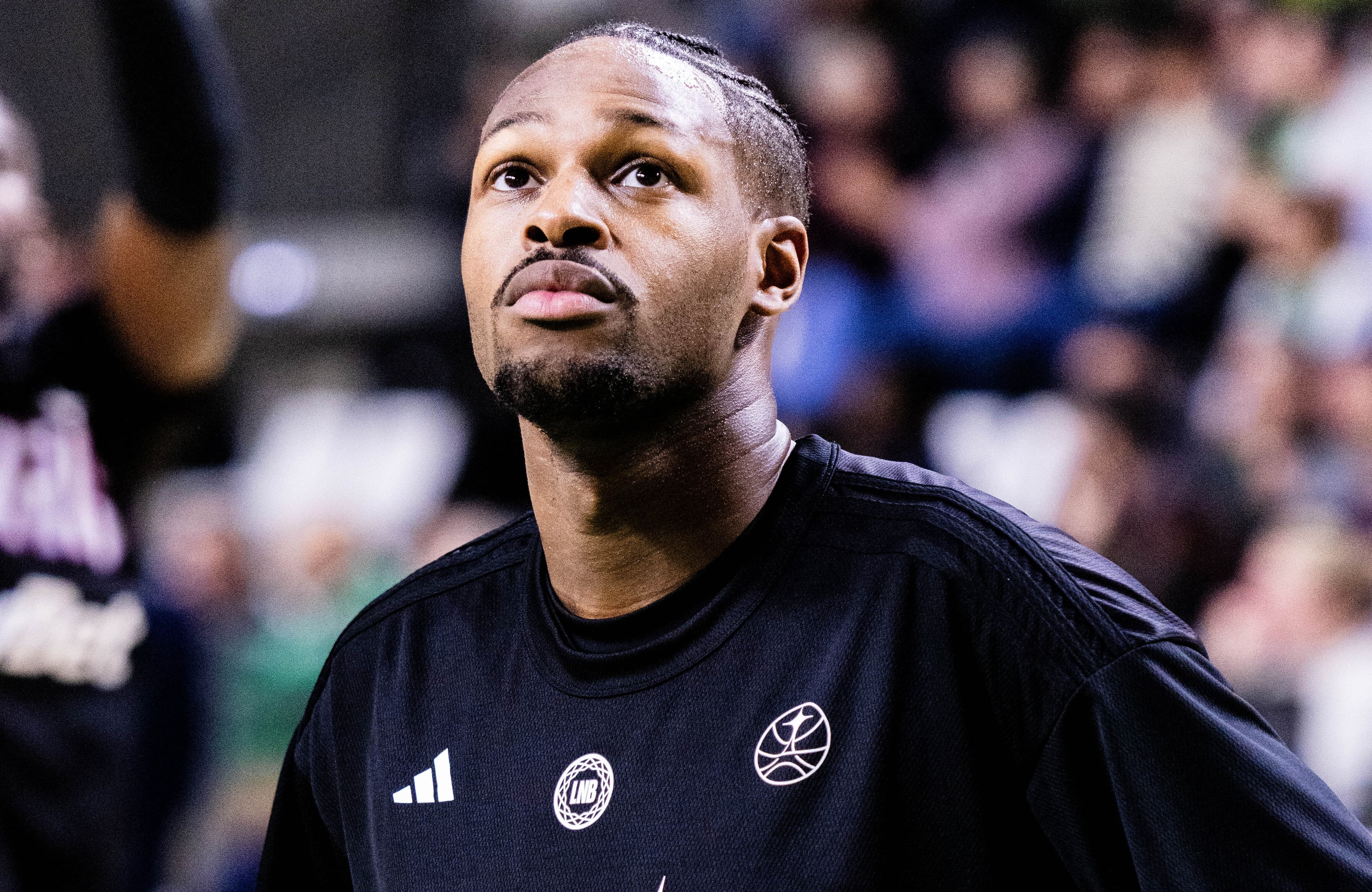 Joël Ayayi va finalement démarrer la saison avec le Paris Basketball