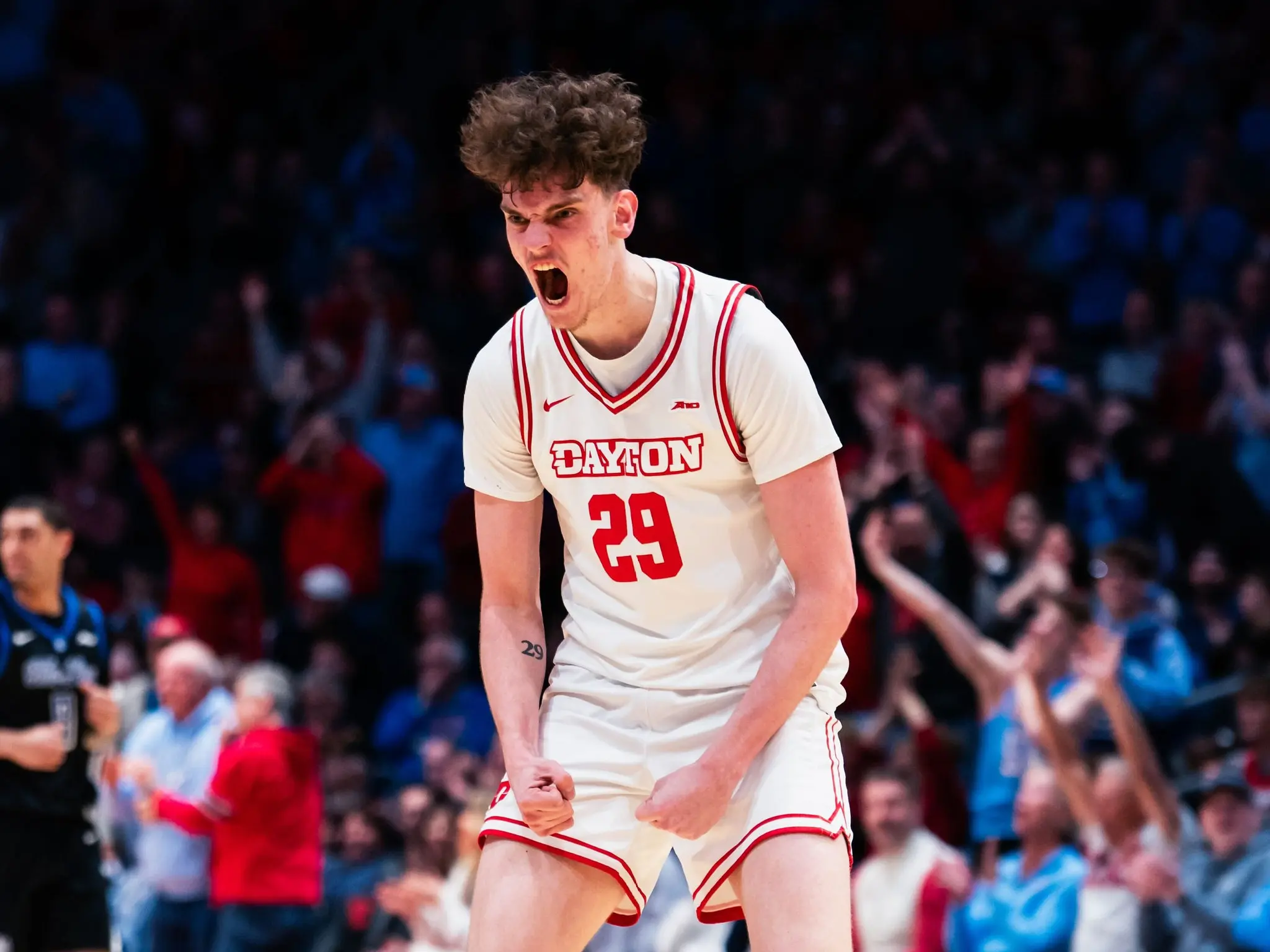 Amaël L’Étang épate : son record NCAA encore battu face à la meilleure équipe de sa conférence !