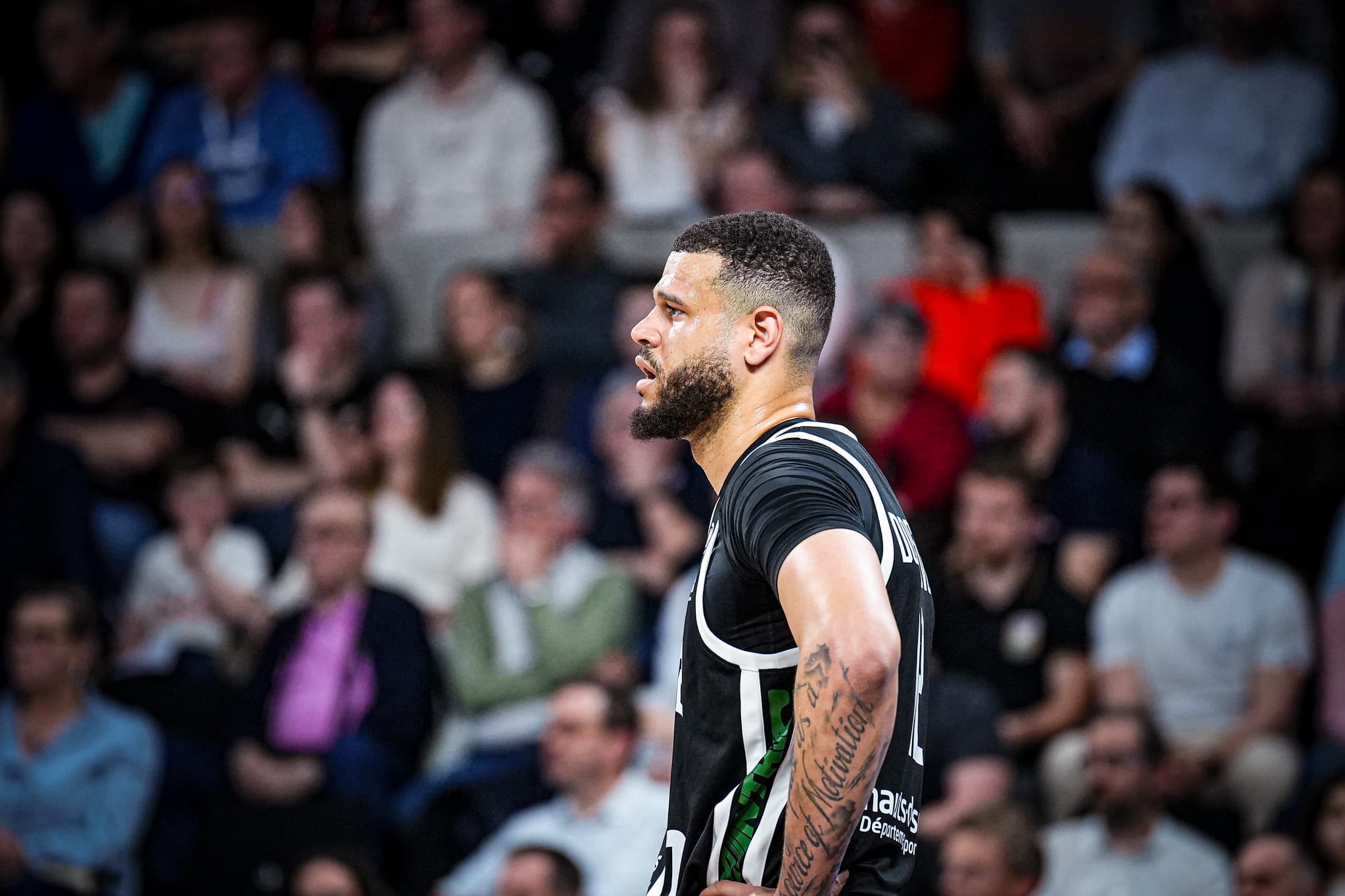 Mathis Dossou-Yovo de nouveau touché à la voûte plantaire, Nanterre retient son souffle