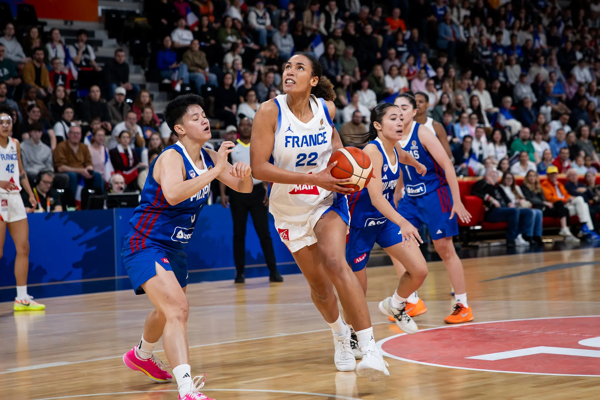 Coupe du monde 2026 : Jean-Aimé Toupane dévoile les 12 Bleues retenues pour Berlin