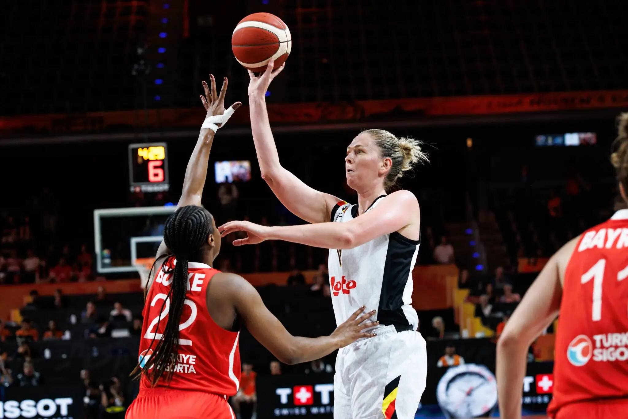 Un record d’entrée pour Emma Meesseman, l’Espagne étrille le pays hôte, l’Italie en maîtrise pour la première journée de Coupe du monde !