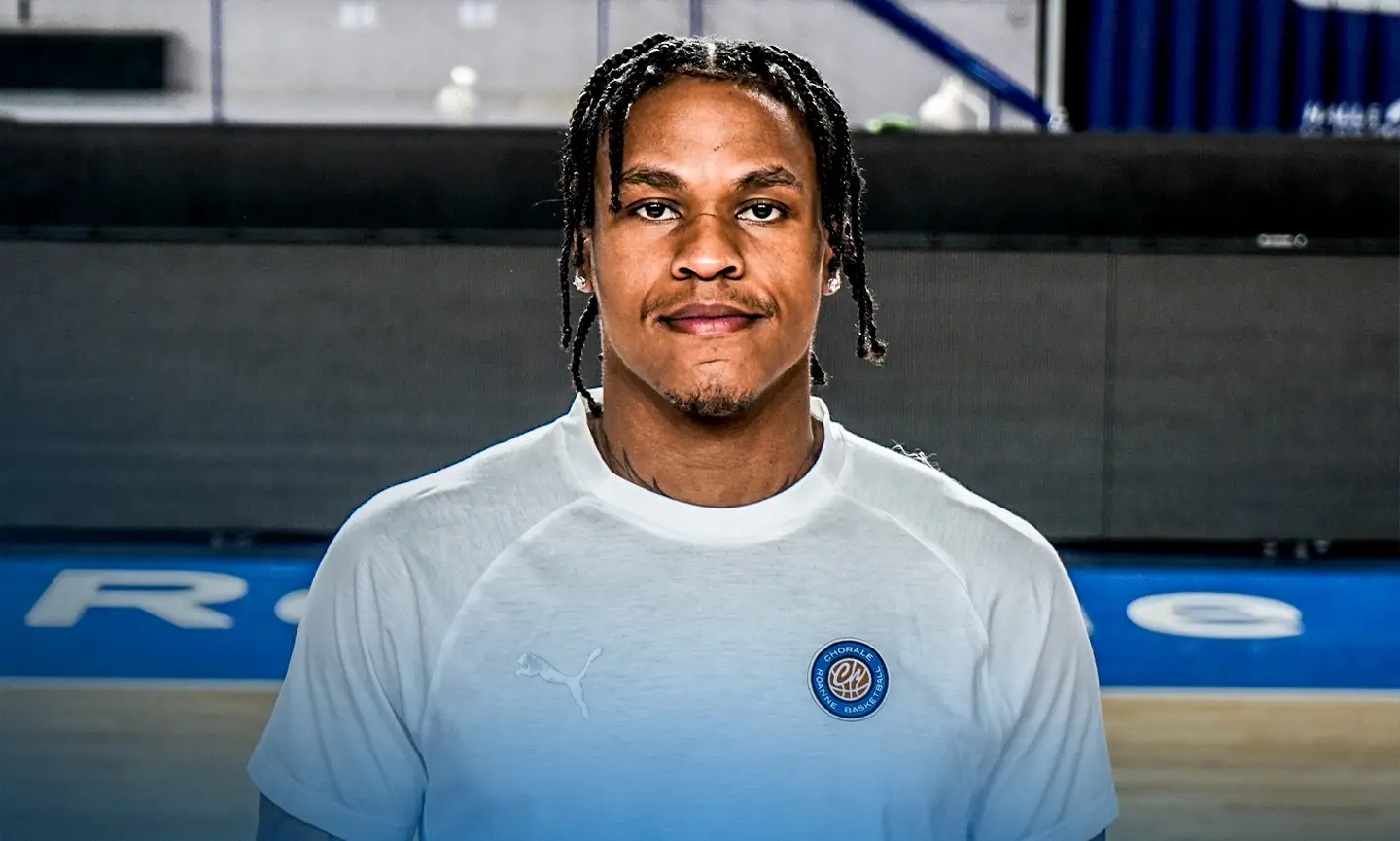 Roanne tient le remplaçant de Jahvon Blair pour le sprint final