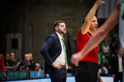 A bout, Kenny Grant a du être arrêté par un médecin