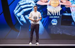 Elu meilleur jeune de BCL la saison passée, Jack Kayil évolue toujours au sein de la compétition avec l'ALBA Berlin