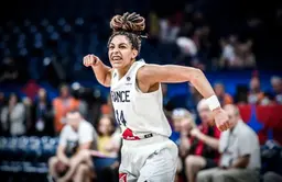 WNBA: Connecticut Sun at Las Vegas AcesBria Hartley, internationale française aux 11 saisons WNBA, signe en France