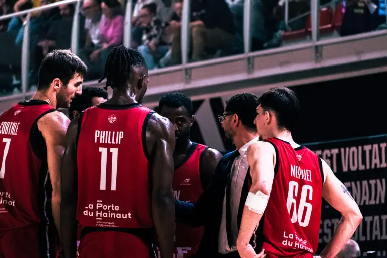 Denain reste en course pour la Leaders Cup en dominant l’Élan Béarnais