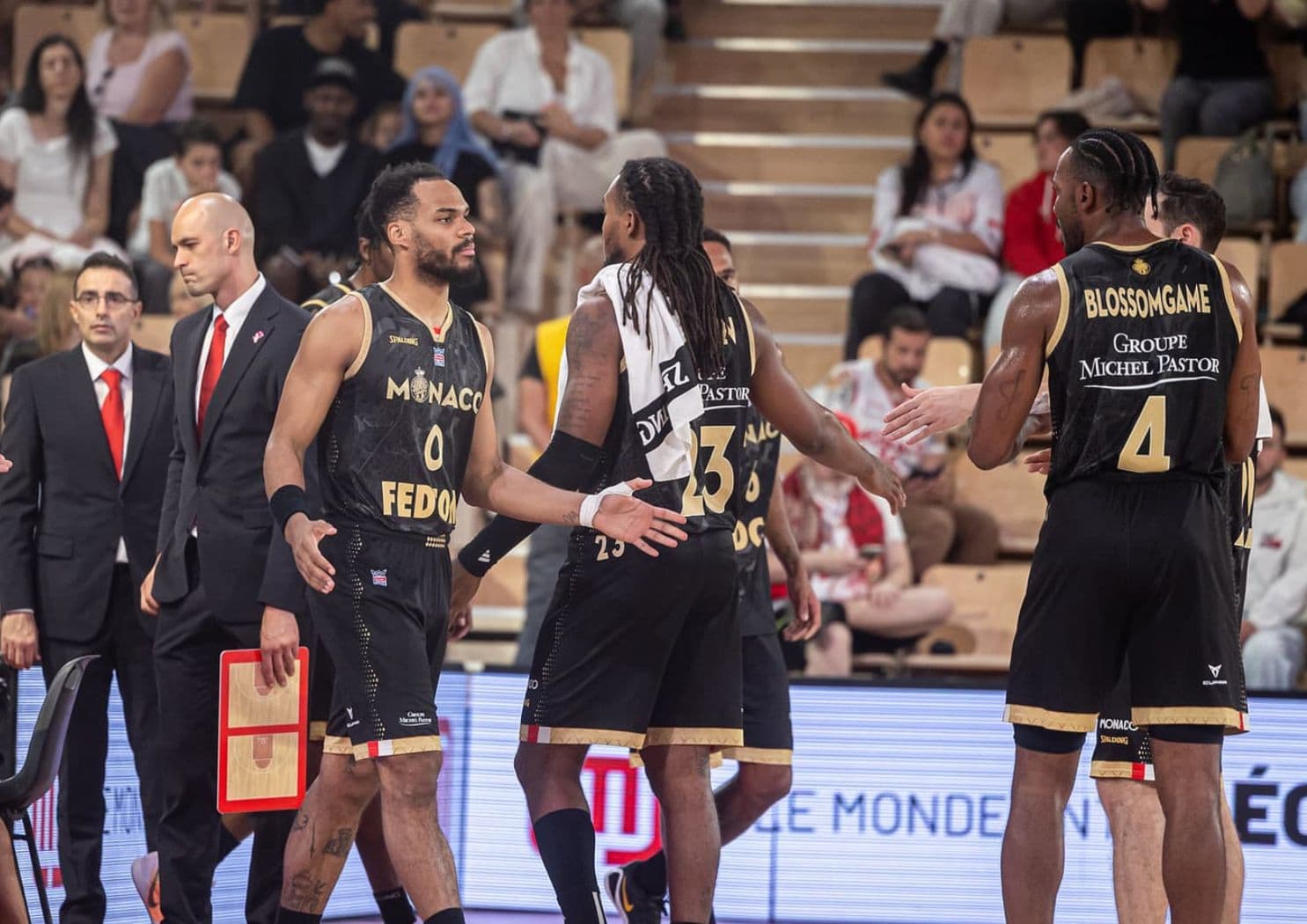 Monaco remporte un choc dénaturé par les absences contre Barcelone