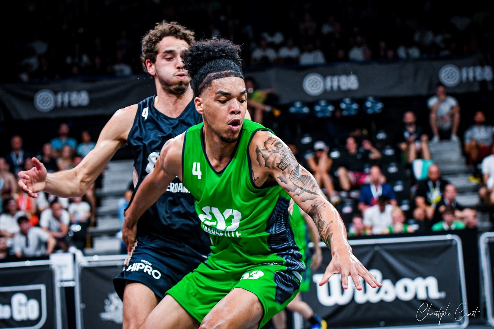 Face à Amsterdam, l’apprentissage à la dure pour Marseille