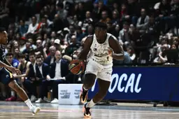 Cette saison avec le SQBB, Neftali Difuidi cumule 11,1 points, 4,3 rebonds et 1,6 passes. Crédit photo : Foxaep.