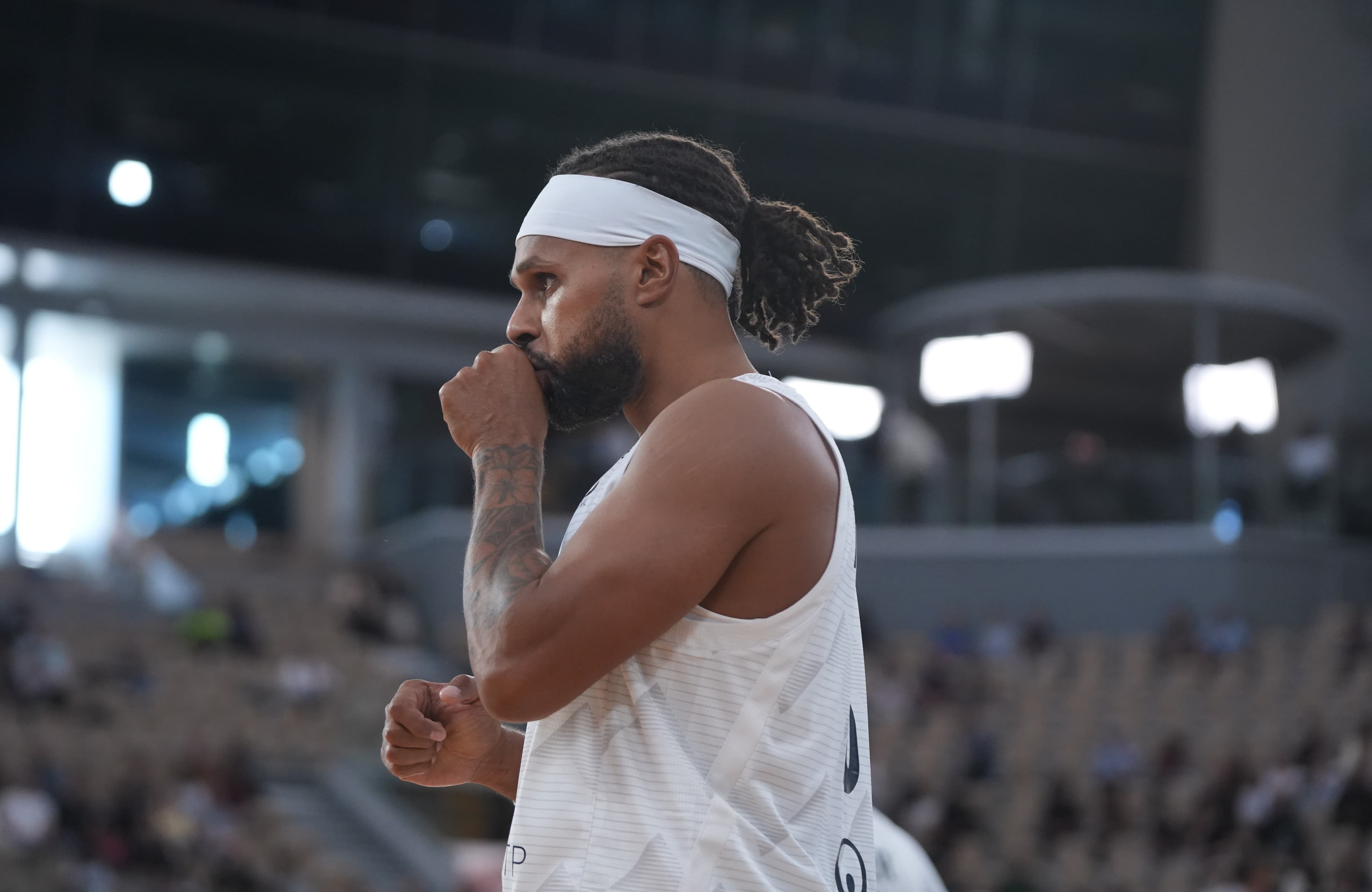 Une mi-temps parfaite et puis ça retombe : l’ASVEL s’incline contre Valence