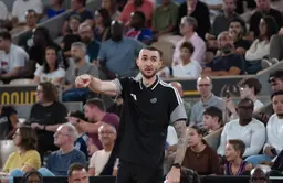 Le coach Maxime Lefèvre lors de Paris Basketball - Nanterre, SuperCoupe LNB, 19 septembre 2026