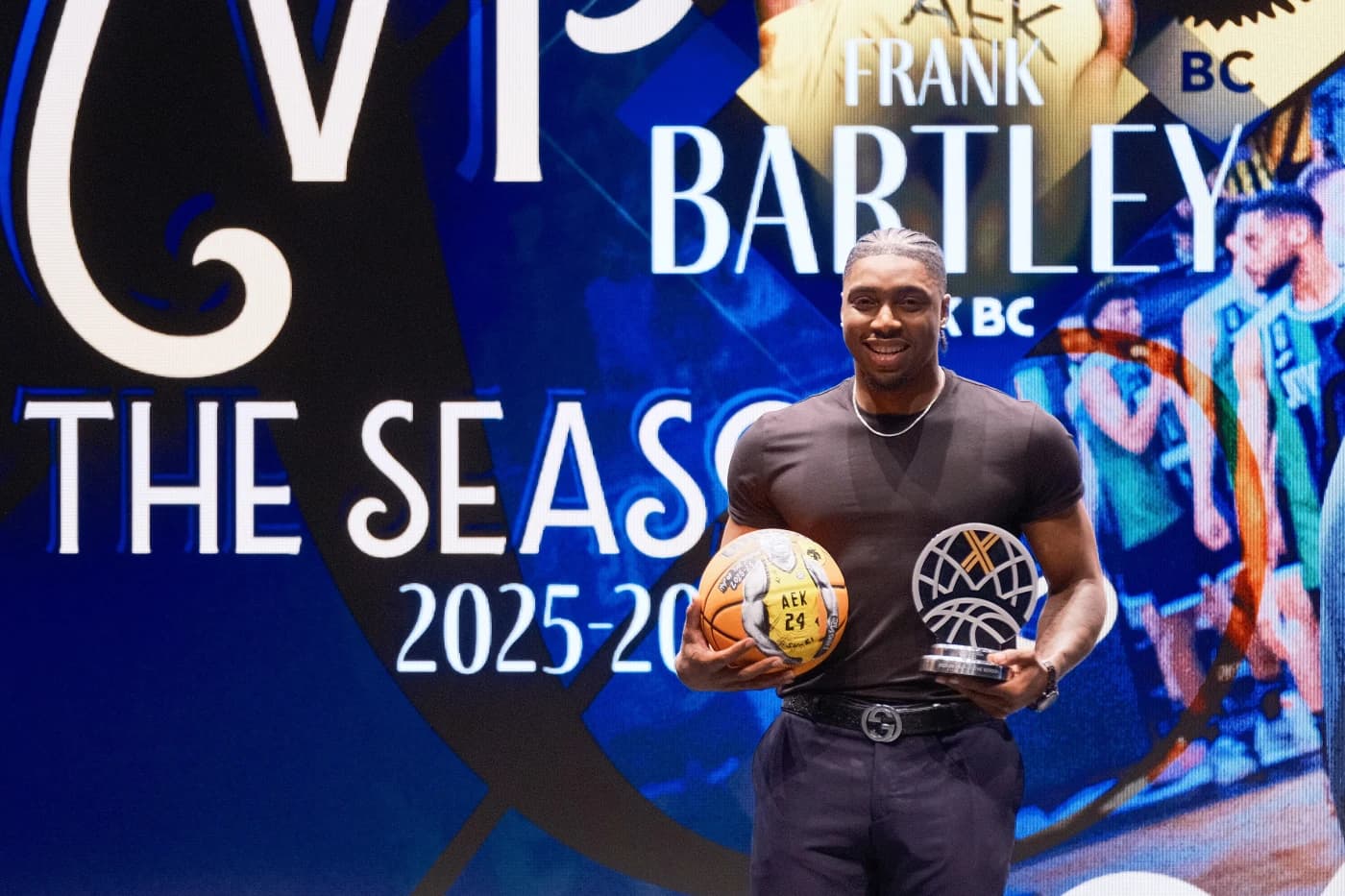 Ligue des Champions : Frank Bartley sacré meilleur joueur, Marcelinho Huertas dans l’équipe de la décennie… retour sur la cérémonie des trophées