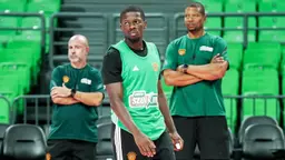 Sylvain Francisco découvre le Panathinaïkos et détaille ses premières impressions sur le travail proposé par Zeljko Obradovic avant la reprise.