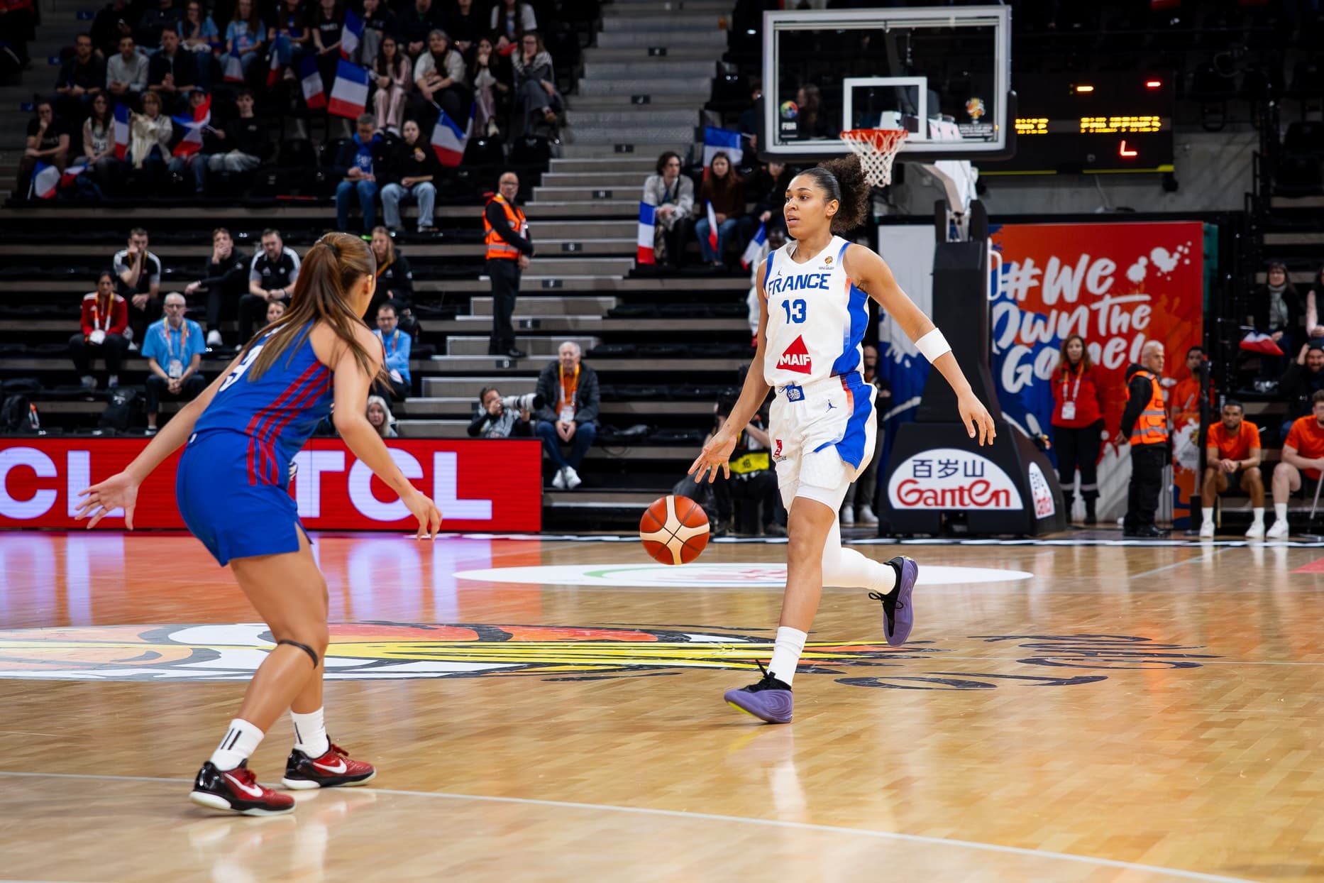 Janelle Salaün se livre sur son parcours : Charleville, Villeneuve d’Ascq, Prague, la WNBA et son « caractère de cochon »